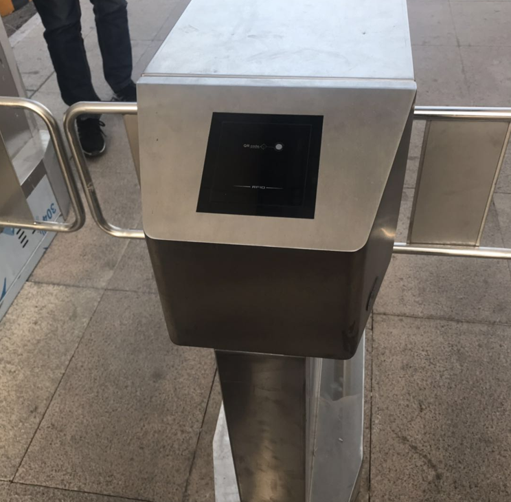 靜態(tài)二維碼通道閘機(jī)